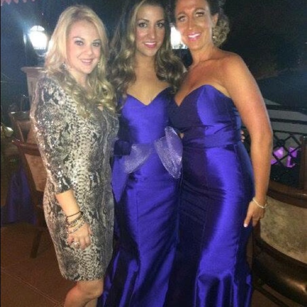 Beautiful Cache Sequin Dress!